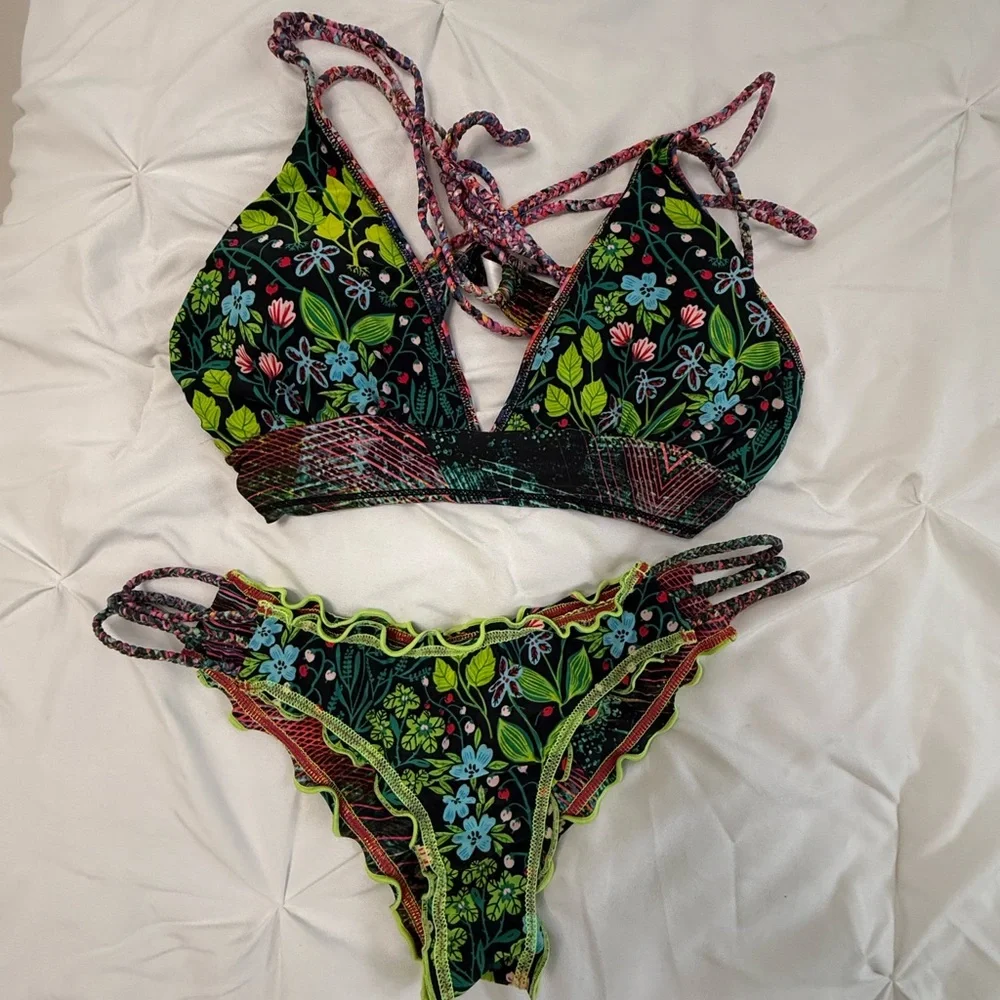 Reversible Multicolor Bikini Set - Picture 2 of 6